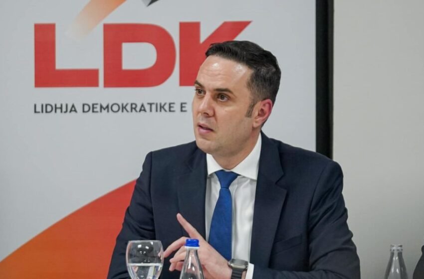  Abdixhiku premton rritje rrogash: 1000 për mjekët, 756 euro për mësues e ushtarë