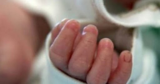  GREQI/ Shkoi në spital me temperaturë të lartë, foshnja shqiptare ndërron jetë