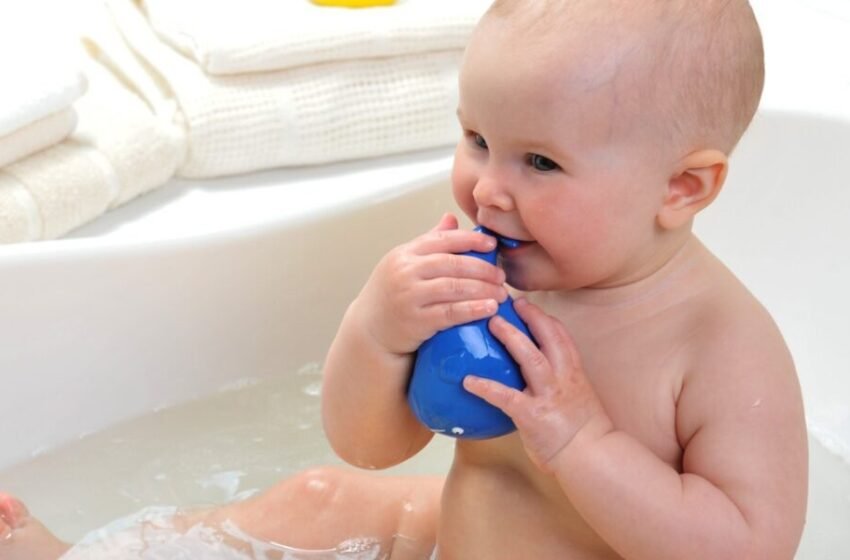  Shkencëtarët kanë studiuar dëmin e lodrave të fëmijëve të cilat i përdorin kur lahen dhe kanë mbetur të befasuar