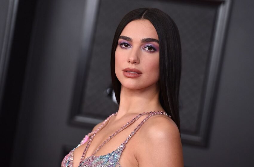 Dua Lipa emërohet ambasadore e Yves Saint Laurent