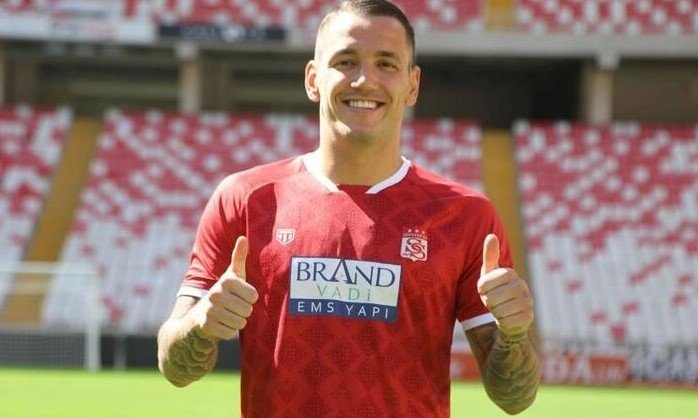 Kërkesa të shumta për Rej Manaj, Sivaspor kërkon 15 mln euro!