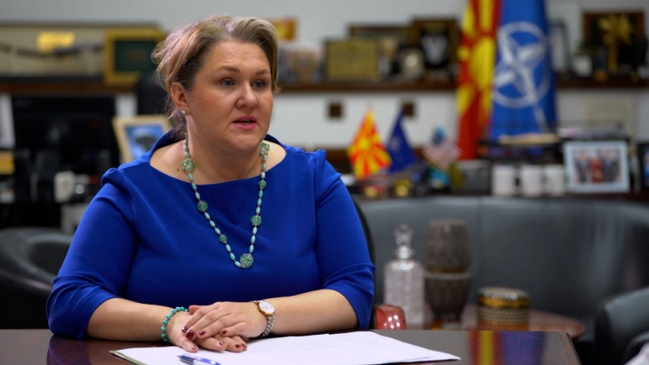 Petrovska: Nuk ka asnjë arsye për kthimin e shërbimit ushtarak