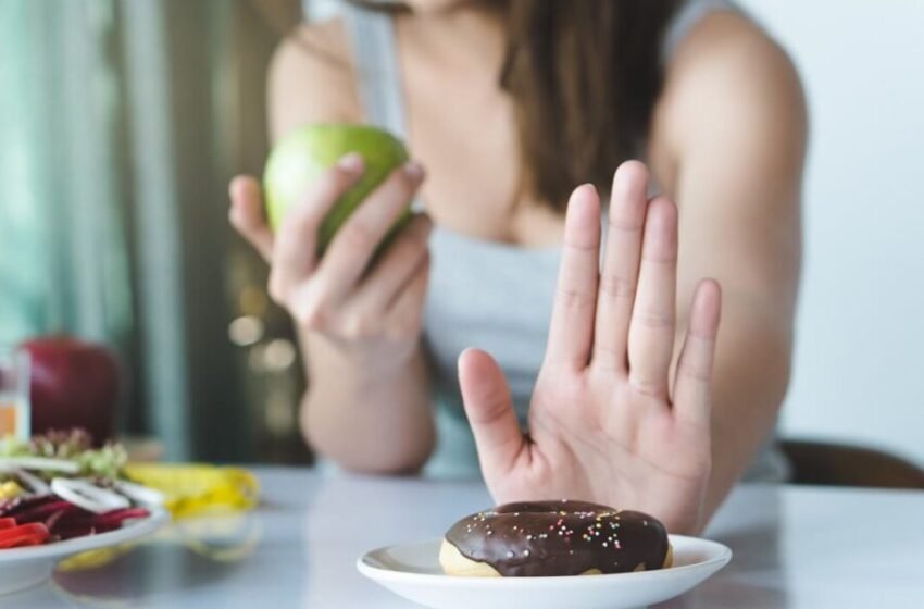  Dieta e liposuksionit – përfitimet, ushqimi dhe menyja