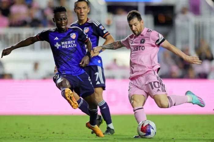  Тifozëve kinezë do t’iu rimbursohen biletat е ndeshjes ku mungoi Messi