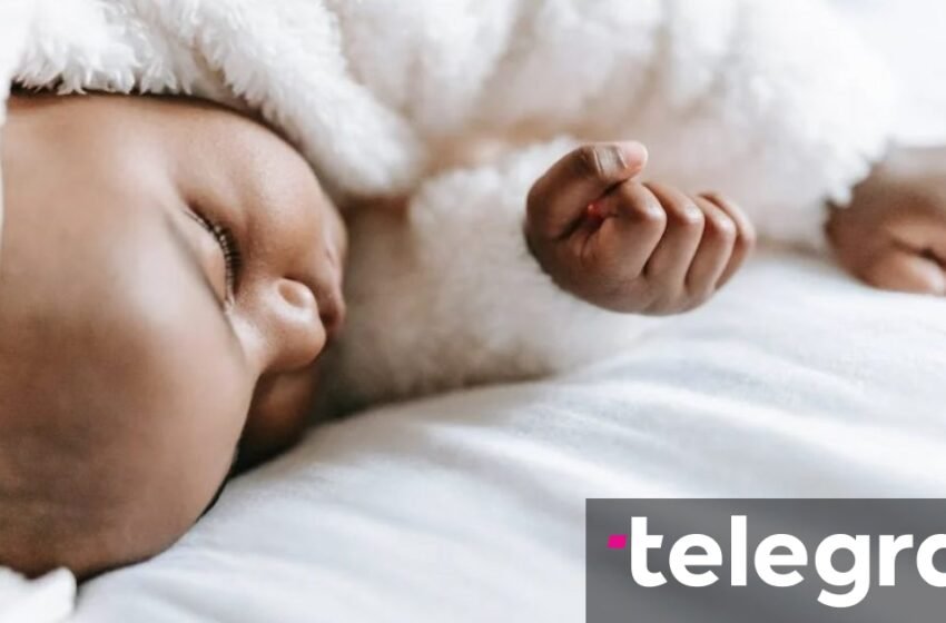  Një grua pa për herë të parë fëmijën e shoqes dhe pati një reagim prekës