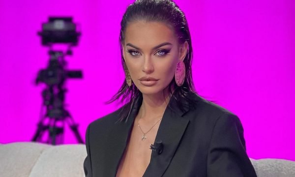  Gresa e Big Brother trazon rrjetin, pozon nudo