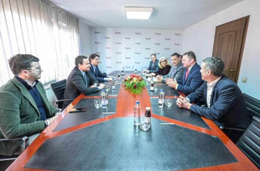  200 mijë euro të kursyera nga pagat- deklarimi i pasurisë i njërit nga zyrtarët më të paguar në Kosovë