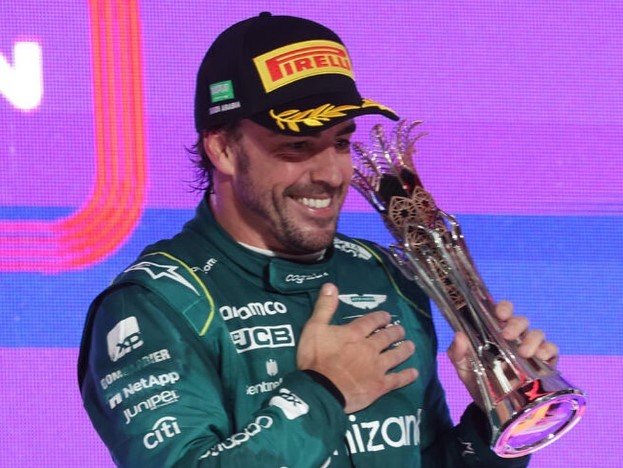  Alonso vazhdon bashkëpunimin me Aston Martin