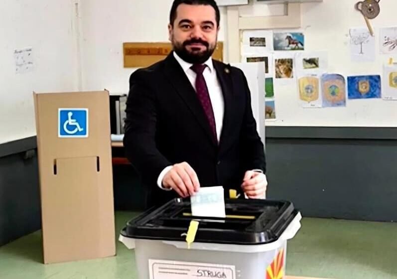  Voton ministri Lloga: Ardhmëria jonë brenda një fletë votimi