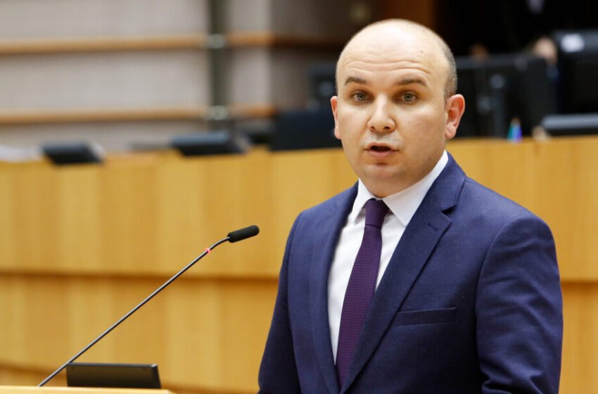  Kyuchyuk: Maqedonia e Veriut duhet të ndërtojë ura dhe jo mure me fqinjët