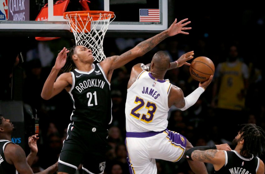  Xhejms udhëheq Lejkersin, fitore edhe për Denverin e Dallasin