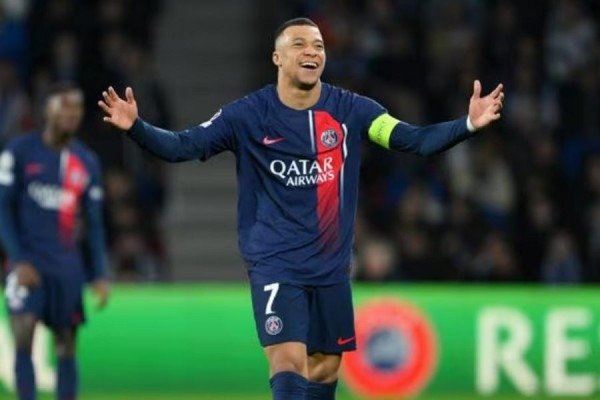  Mbappe flet sërish për të ardhmen e tij