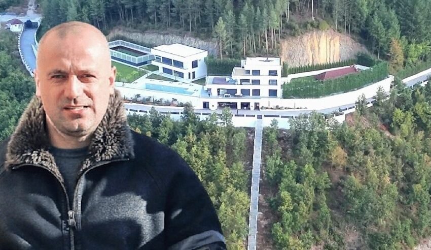  Kush do t’i shfrytëzojë pronat e Radoiçiqit?