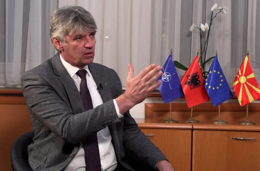  Sela: Ky është kusht – ose pranoni ndryshimet kushtetuese ose duhet të thoni se nuk jeni për anëtarësim në BE