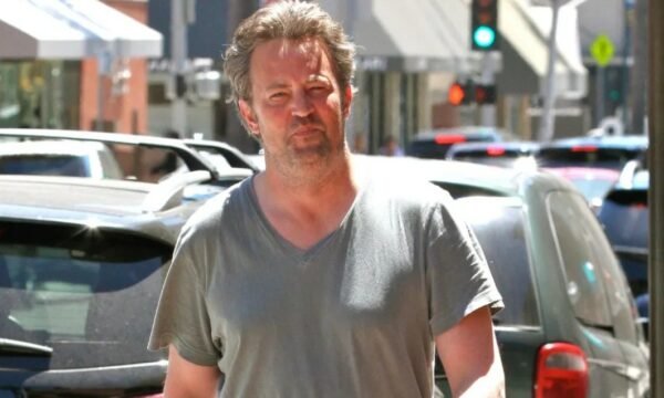  Vazhdojnë hetimet për vdekjen e aktorit Metthew Perry