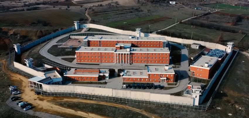  Çfarë fshihet pas vendimit për transferimin e të burgosurve nga Danimarka në Kosovë?