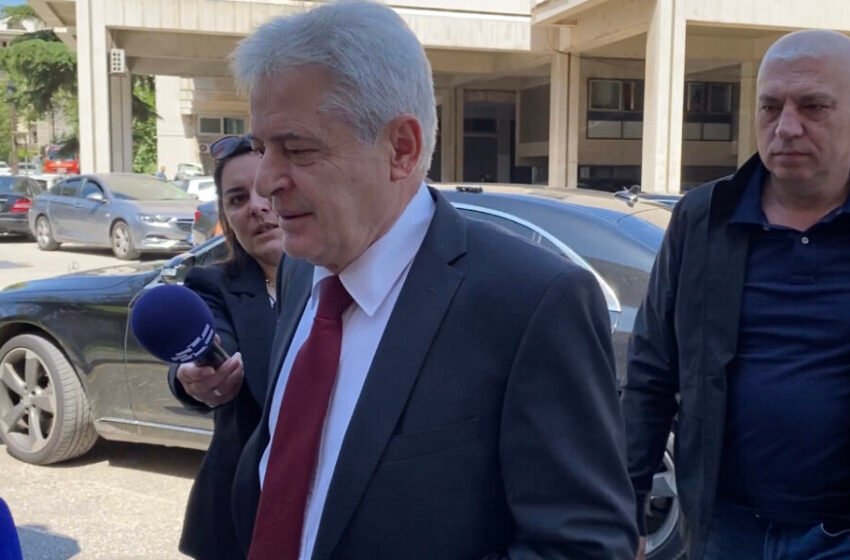  Heshtja kaplon BDI-në! Ahmeti asnjë fjalë për mediat para konsituimit të Kuvendit (Video)