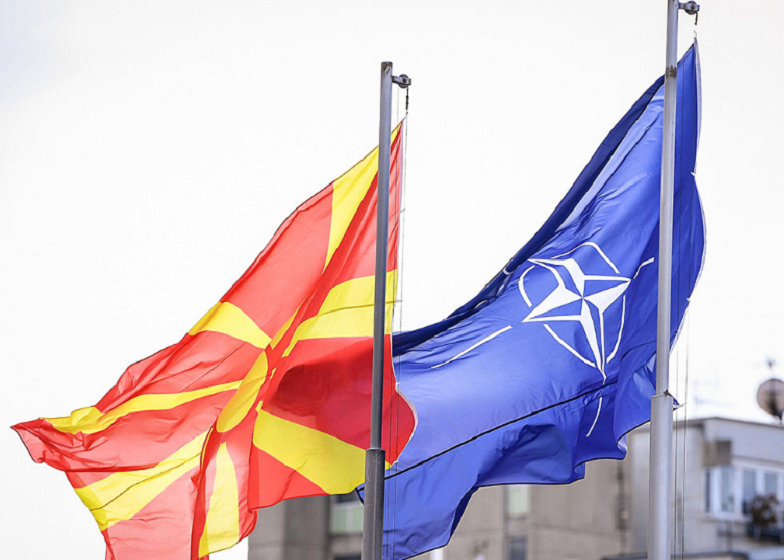  Zyrtari i NATO-s: Maqedonia e Veriut hyri në Aleancë me emrin e ri kushtetues
