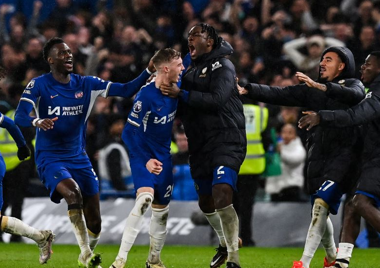  Në sezonin debutues, Palmer barazon rekordin e legjendës së Çellsit