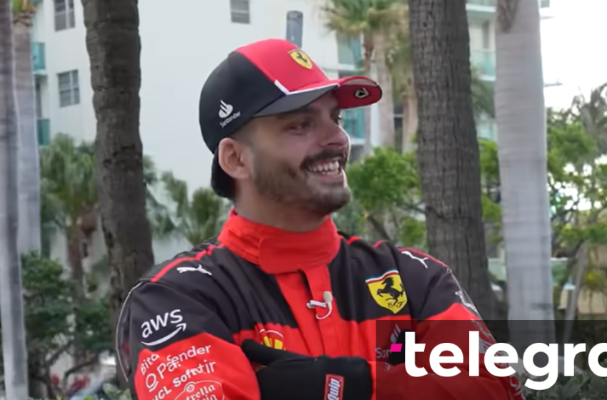  I mashtroi të gjithë me ngjashmërinë e tij me garuesin e famshëm të Formula 1, burri hyn në eventin e madh Miami Grand Prix