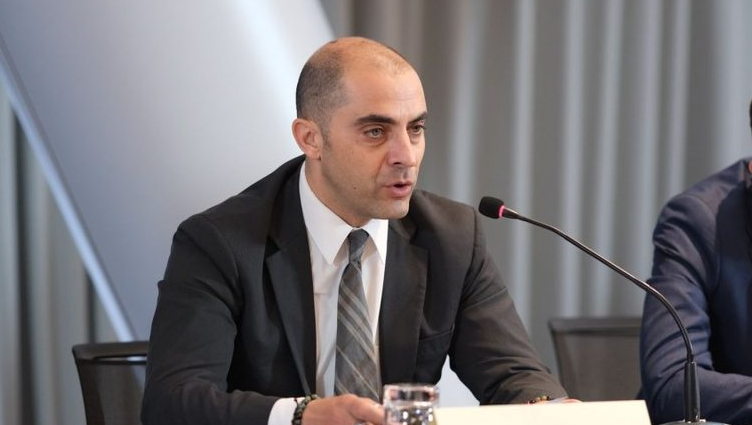  “Me fraktura të rënda në kokë”, ja si është gjendja e avokatit të Berishës pasi u dhunua në ish-Bllok