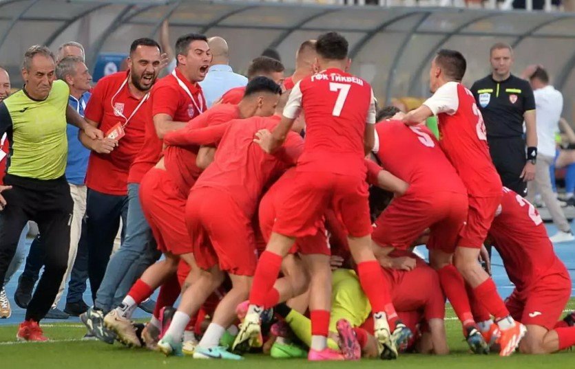  Tikveshi mund Voska Sportin dhe arkëton trofeun e Kupës së Maqedonisë