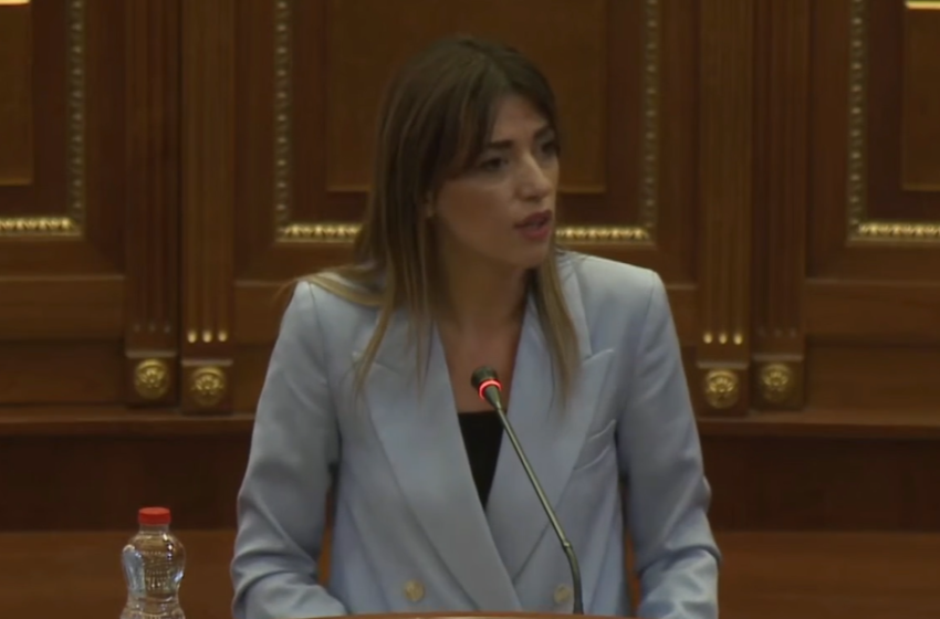  “5 ministra e 1 zv/ministër nën hetime për korrupsion“/ Haxhiu tallet me popullin: Nuk ka ministra të korruptuar, Kurti nuk është i korruptuar”