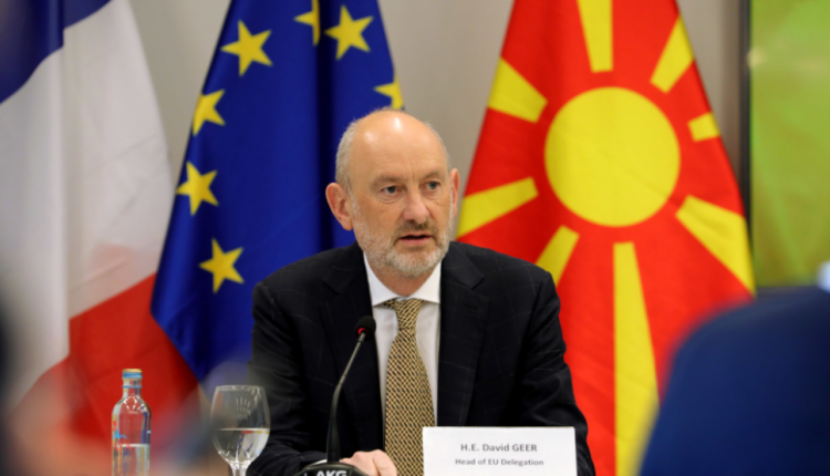  Geer: Pres bashkëpunim të ngushtë me Siljanovska-Davkova për të ardhmen evropiane të vendit