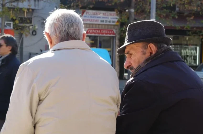  Pensionet merren në bankë, zv.drejtorja e Mbikëqyrjes në BSH: Ligji ofron zero taksë për shërbimet bazike