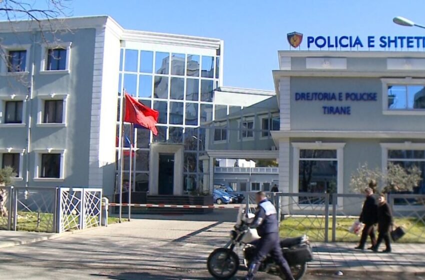  Grabiti kamionçinën në Paskuqan/Arrestohet nga Policia 62 vjeçari, ishte nën efektin e lëndëve narkotike