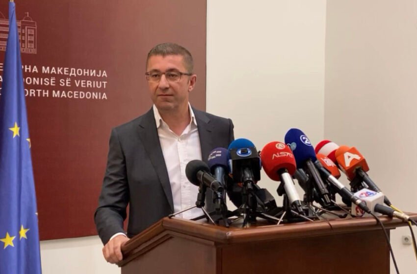  Mickoski propozoi ligj me të cilin ndalohet shtrenjtimi i rrymës: Mbaroi koha e rritjes dramatike të çmimit