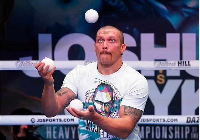  Pas revanshit ndaj Tajson Fjurit, ukrainasi Usyk tërhiqet nga peshat e rënda
