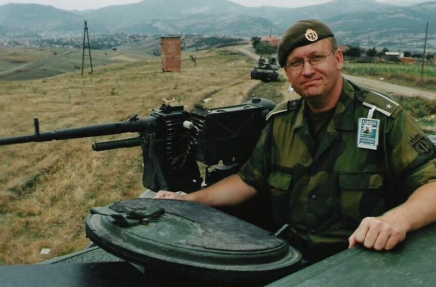  “Ndryshoi jetën time”, ushtari i KFOR-it kujton momentin e hyrjes në Kosovë 25 vite më parë