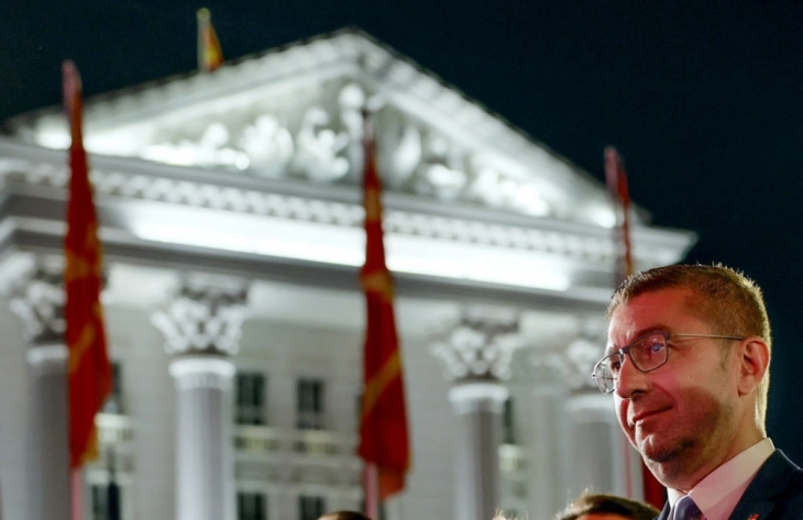  Mickoski kryeministri i 13-të që nga pavarësia, kabineti i ri me 4 ministri më shumë