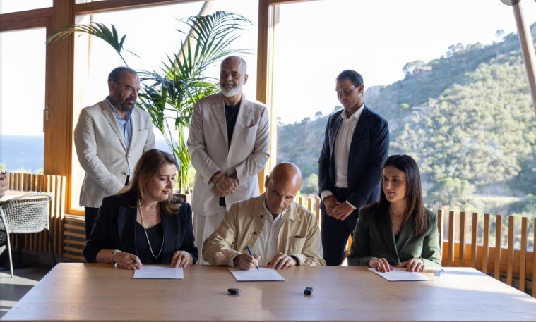  Tenisti i mirënjohur spanjoll sjell në Durrës, Akademinë e tenisit “Rafa Nadal”