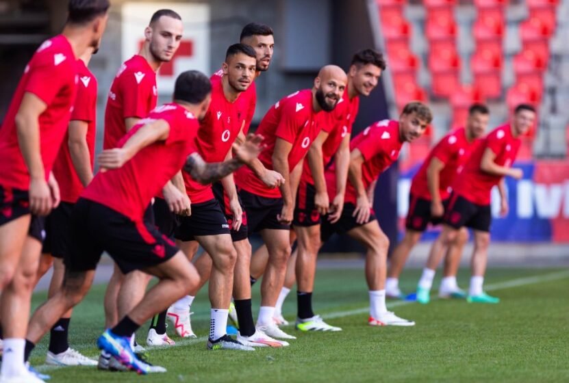  Silvinjo me një formacion të ndryshuar përball Lihtenshtajnit