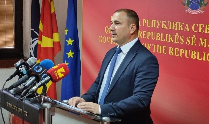 Angelov: Aeroplanët zjarrfikës ose janë të dëmtuar ose nuk ka pilotë për t’i fluturuar