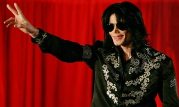  Ky është borxhi qindra miliona euro që Michael Jackson e la kur vdiq