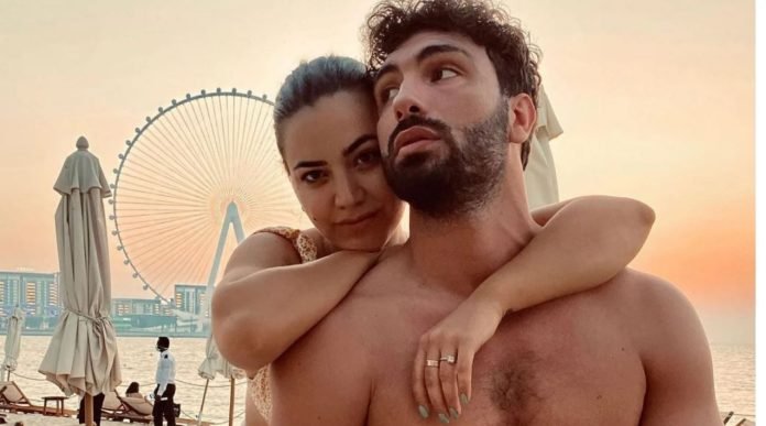  Rregullohen raportet mes Ledrit e Sarës? Ky detaj flet shumë!