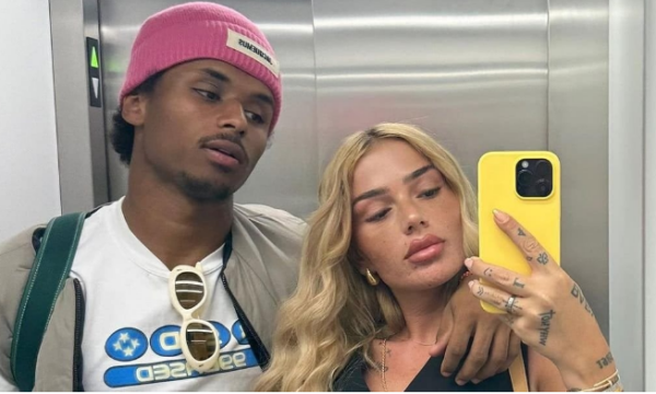  Duke urinuar në tualet, fotoja e Loredanës dhe Karim Adayemi bëhet virale në rrjet