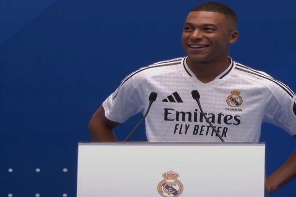  Mbappe blen aksione në klubin e njohur francez