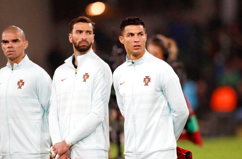  Portugezi Pepe kalon rekordin portierit legjendar të Anglisë