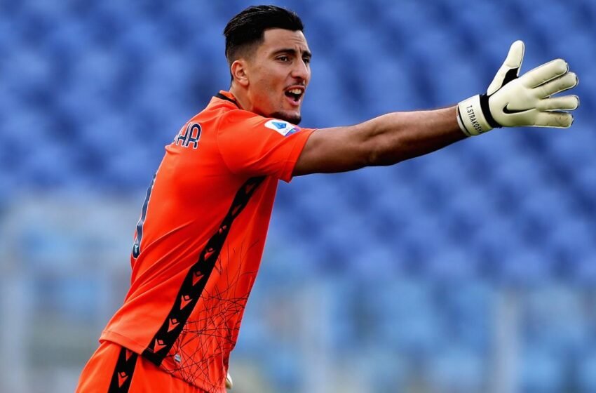  Brentfordi cakton çmimin e largimit për portierin Strakosha