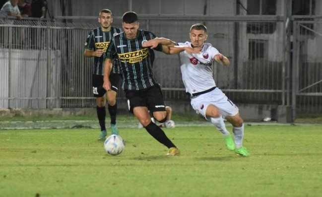  Brera: Nuk larguam askënd nga stadiumi, politika jashtë futbollit