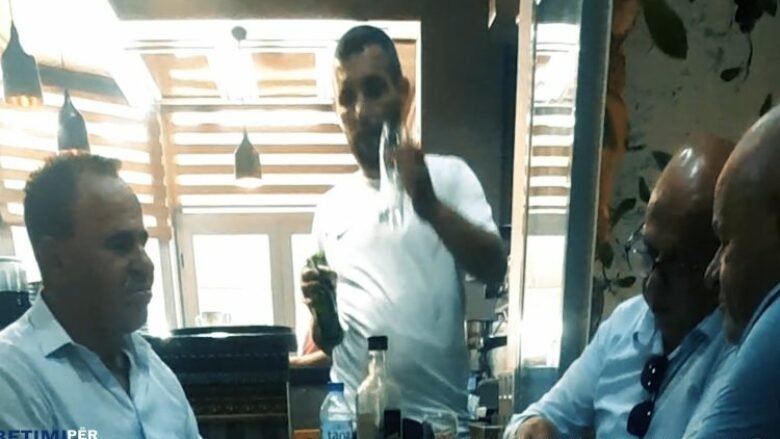  Vaki kosovare: Prokurorët e Prizrenit në orar të punës pinë alkool me të pandehur
