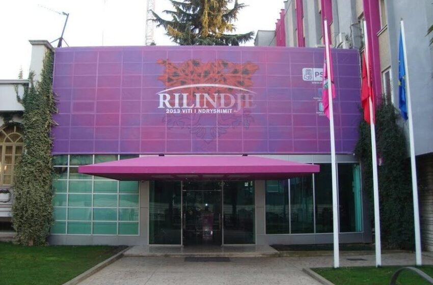  “Opozita do të jetë agresive, por…”/ Peleshi porosi deputetëve të grupit të PS: Evitoni mungesat!