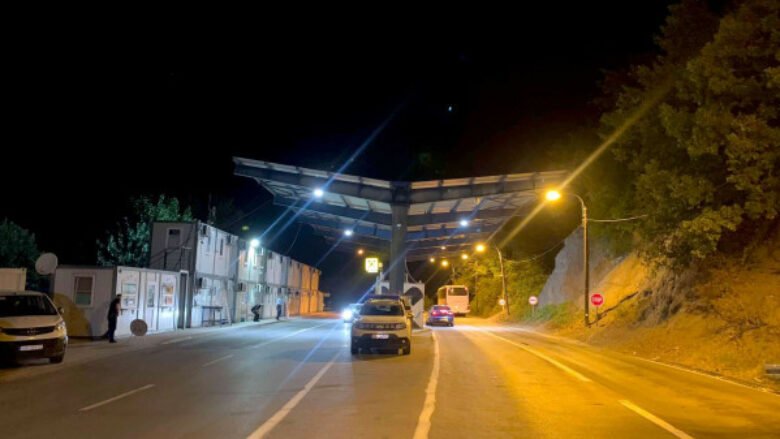  “Mbyllet vendkalimi kufitar në Bërnjak, serbët maltretuan një familje shqiptare që po udhëtonte për në Gjermani”