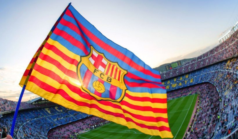  Portieri i ri i Barcelonës nis vizitat mjekësore, nëser në stadium si… tifoz