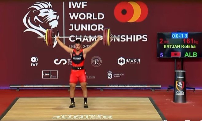  VIDEO / Peshëngritje, Ertjan Kofsha renditet i pesti në botë