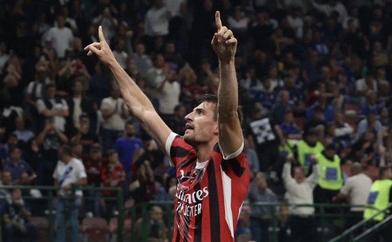  Milani merr fitoren në derbi, një gjë që nuk ndodh nga koha e legjendës Ueah